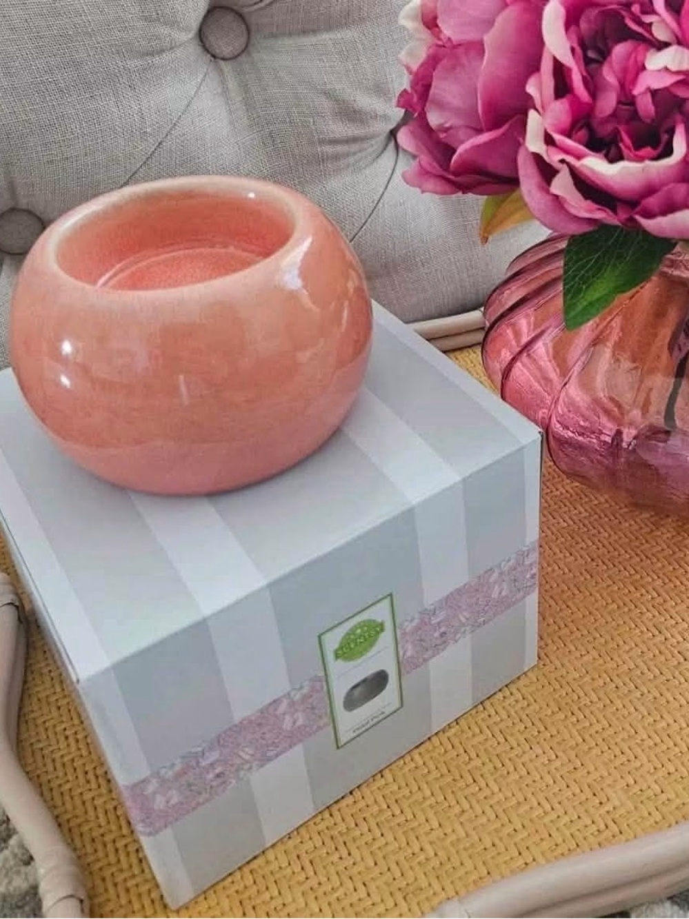 Pink Scentsy warmer Ceramic - Home Accents